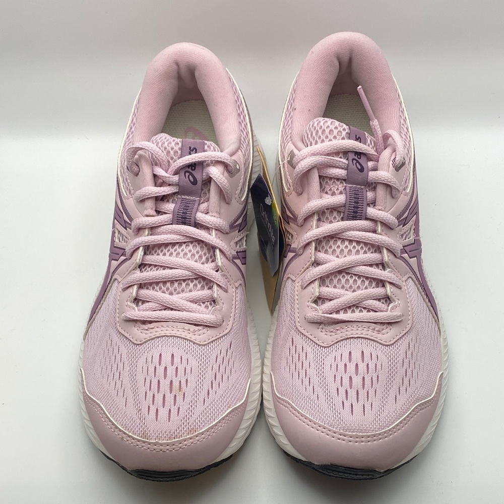 ASICS Women's Pink and Purple Athletic Shoes NWT size 9
772